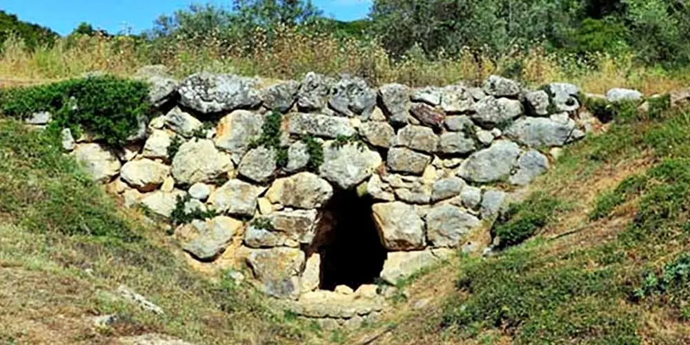 Historic stone bridge in the Arcadiko area of Greece